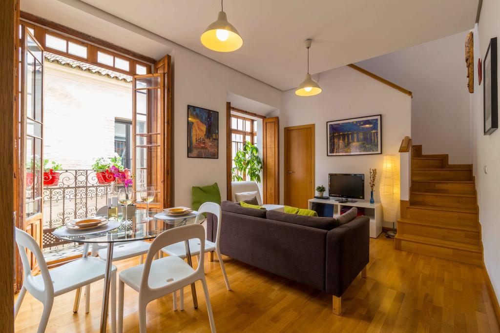 La Casa Del Conde De Gelves Apartments Seville Phòng bức ảnh